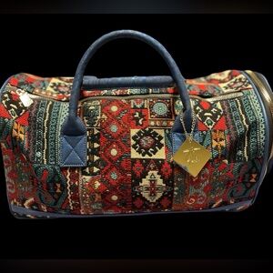 Tote & Carry Unisex Luggage NWOT